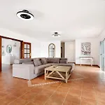 Feriehus Mayantigo Juan Gopar
